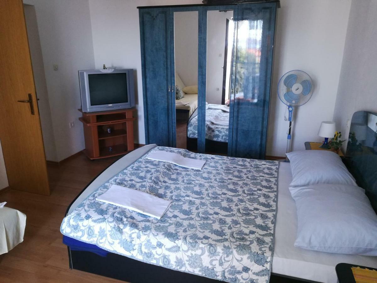 Apartman Ban Brodarica  Exteriér fotografie